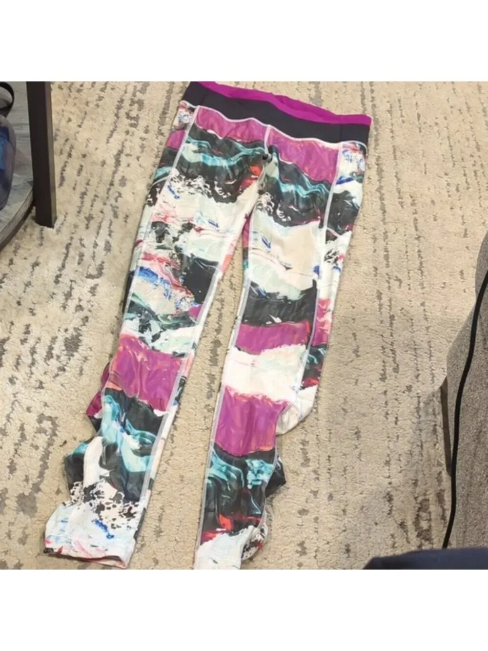 Lululemon Speed Tight III *All Full-On Lux. Pigment Wave Multi / Blk/ Regal plum